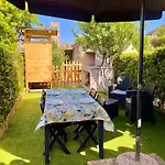Casa vacanze Golden Seashell - Con Giardino E Terrazza, A Pochi Passi Dal Mare *